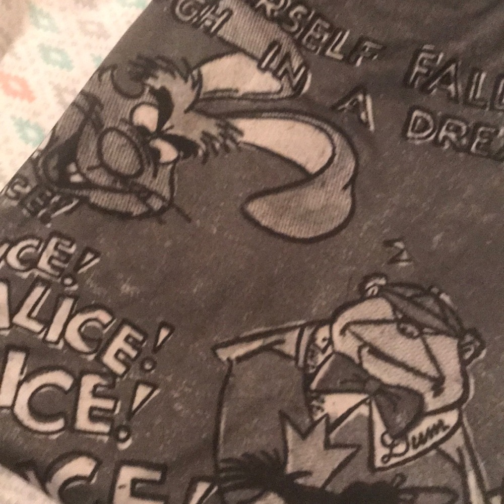 Alice in Wonderland leggings
